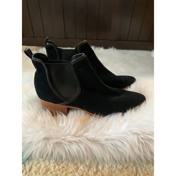 Donald J Pliner Bootie - Picture 4 of 9